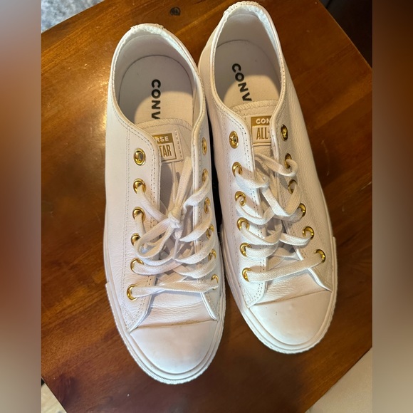 White Converse Platform - Picture 2 of 2